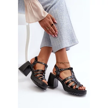 Magassarkú szandál model 211947 Step in style