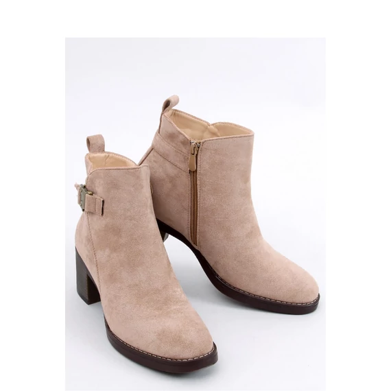 Magassarkú bokacsízma model 170305 Inello