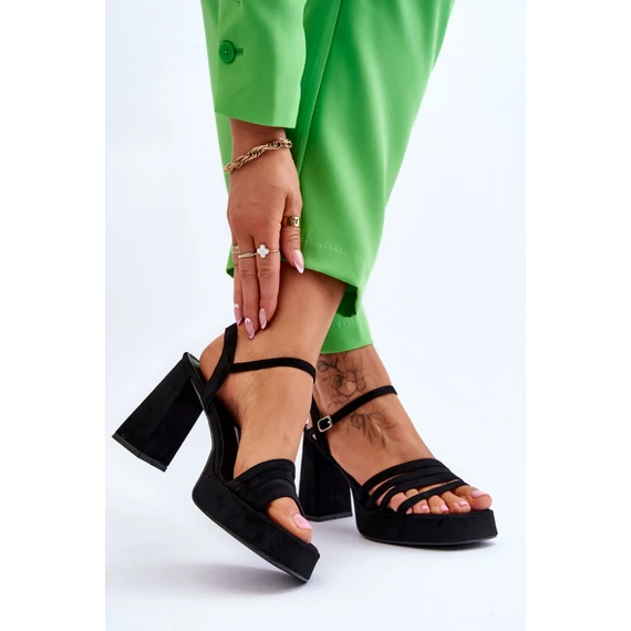 Magassarkú szandál model 179122 Step in style