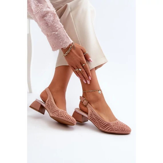 Magassarkú körömcipő model 195417 Step in style