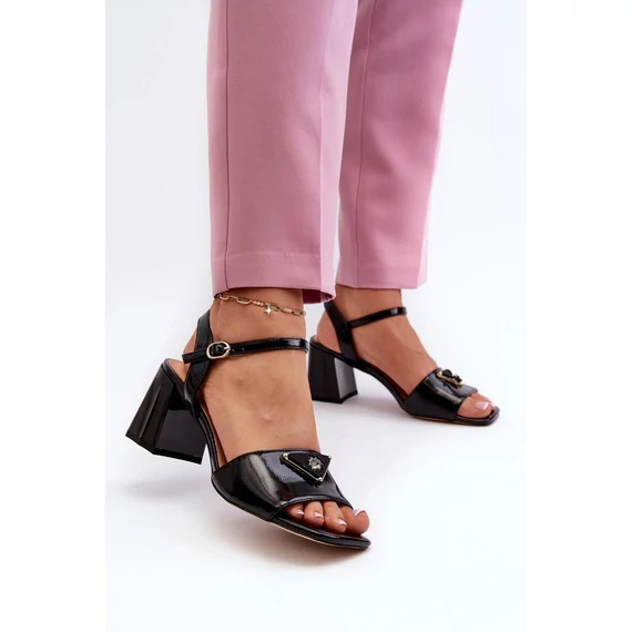 Magassarkú szandál model 196645 Step in style