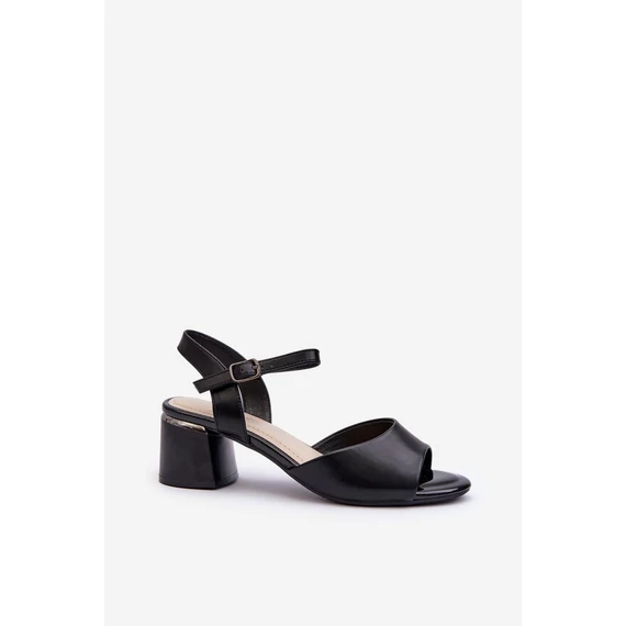 Magassarkú szandál model 197095 Step in style