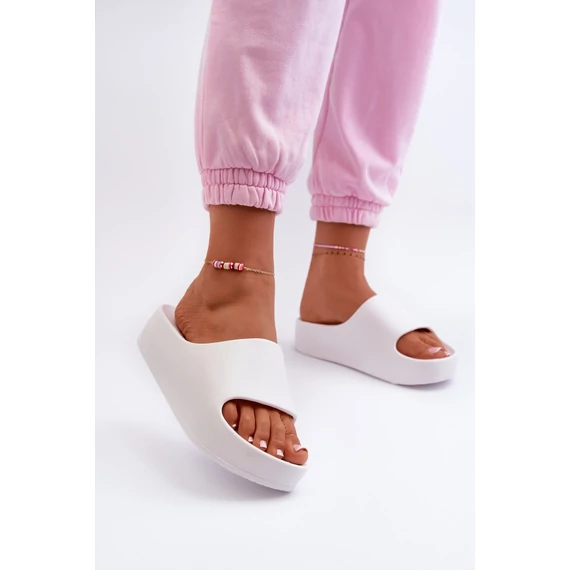 Papucs model 198279 Step in style