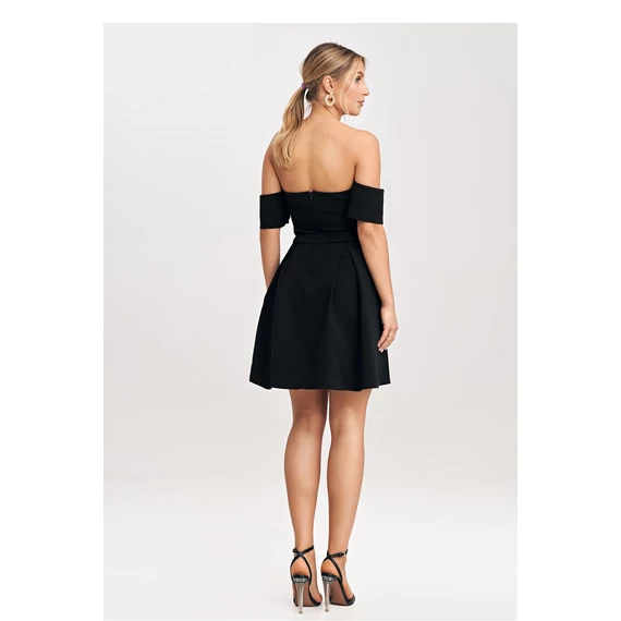 Estélyi ruha model 204343 Figl
