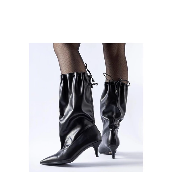 Stiletto sarkú csizma model 204478 Solea