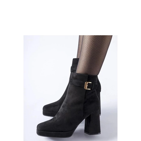 Magassarkú bokacsízma model 204724 Solea