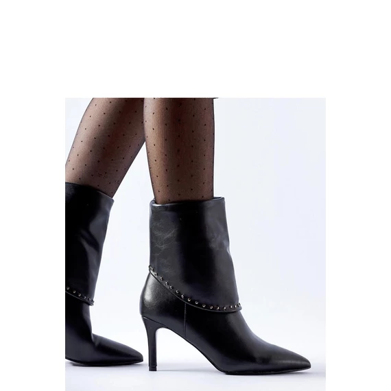 Magassarkú bokacsízma model 204820 Solea