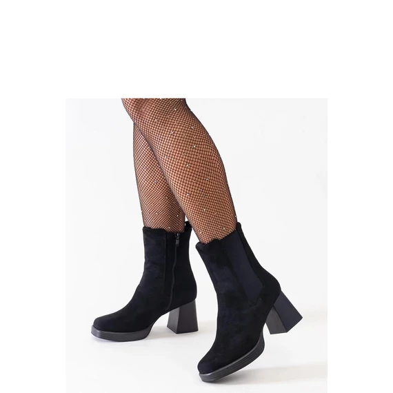Magassarkú bokacsízma model 205033 Solea