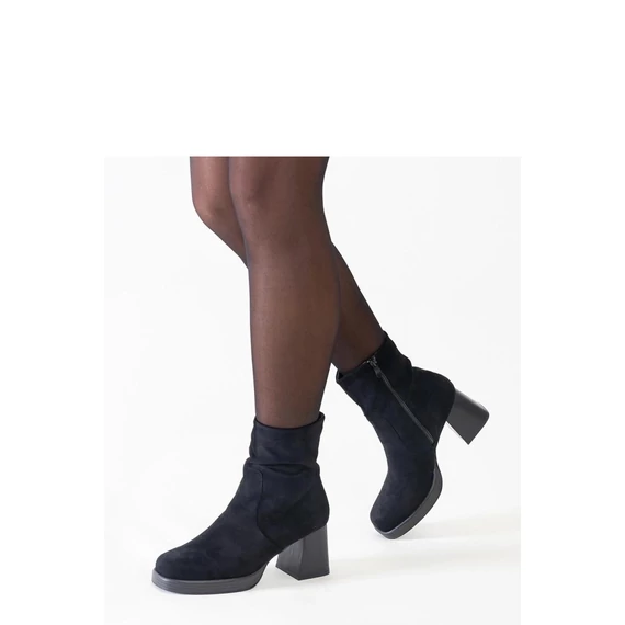 Magassarkú bokacsízma model 205035 Solea