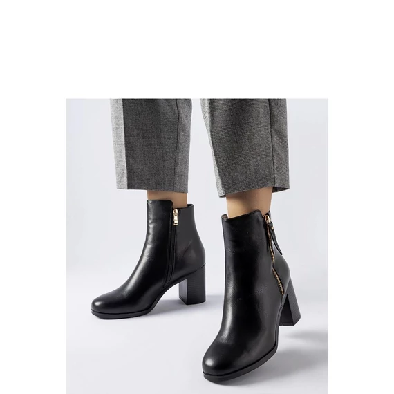 Magassarkú bokacsízma model 205097 Solea