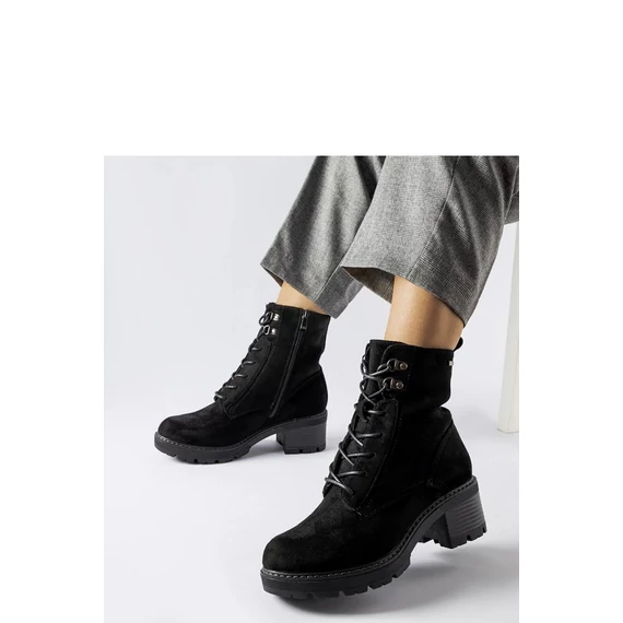 Magassarkú bokacsízma model 205852 Solea