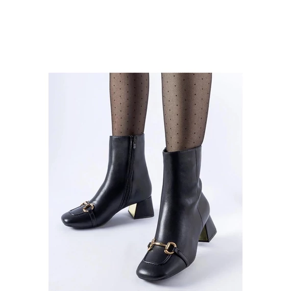 Magassarkú bokacsízma model 206502 Solea