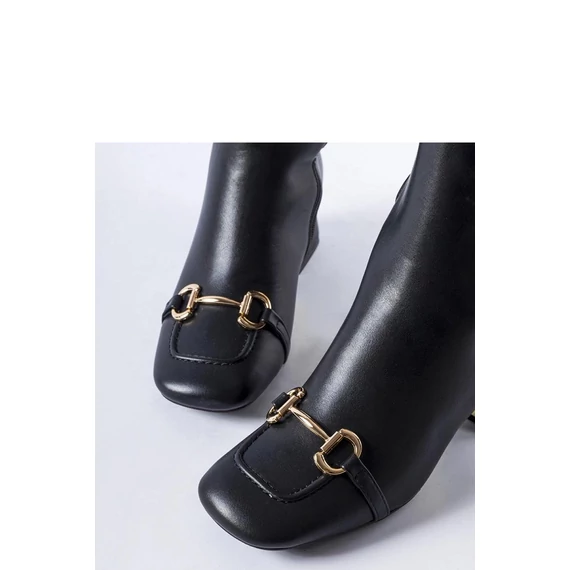 Magassarkú bokacsízma model 206502 Solea