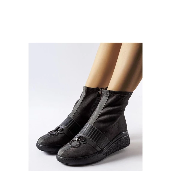 Telitalpú bokacsizma model 206514 Solea