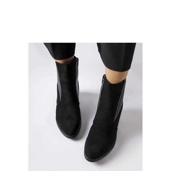 Magassarkú bokacsízma model 206554 Solea
