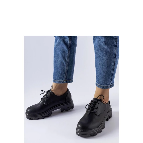 Félcipő model 206580 Solea