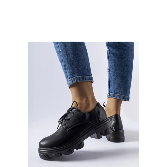 Félcipő model 206580 Solea