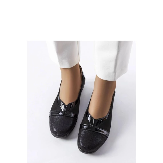 Félcipő model 207067 Solea