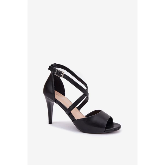 Magassarkú szandál model 211369 Step in style