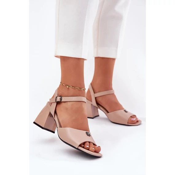 Magassarkú szandál model 213185 Step in style