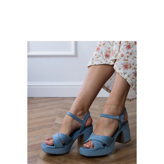 Magassarkú szandál model 213415 PRIMO