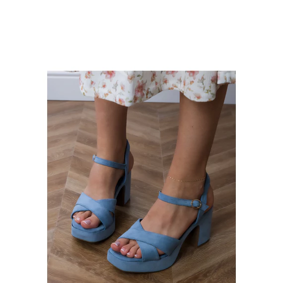 Magassarkú szandál model 213415 PRIMO