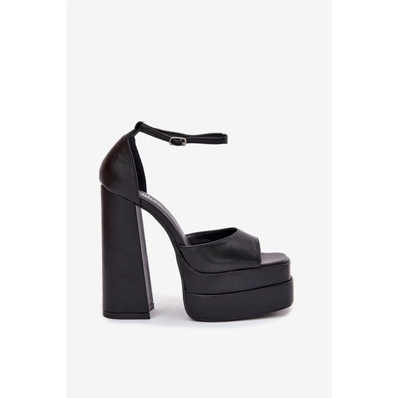 Magassarkú szandál model 213912 Step in style