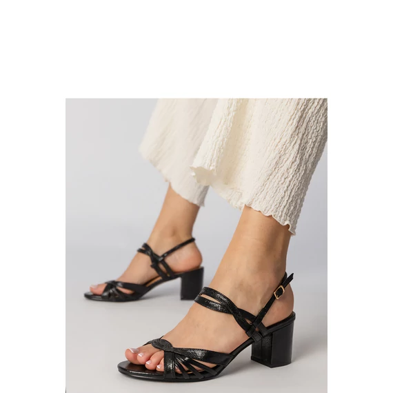 Magassarkú szandál model 213994 PRIMO