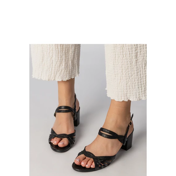 Magassarkú szandál model 213994 PRIMO