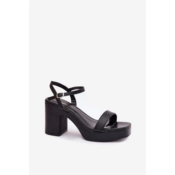 Magassarkú szandál model 214093 Step in style