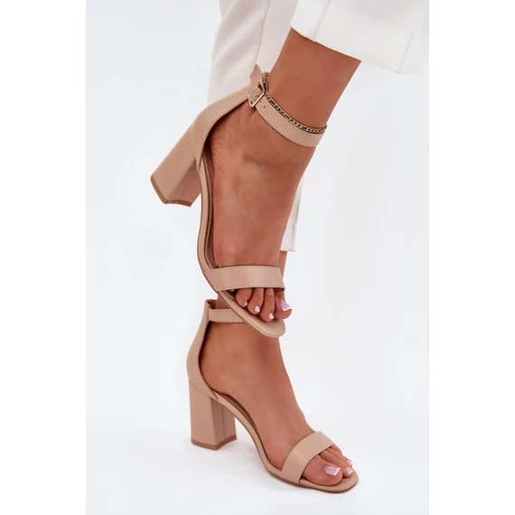 Magassarkú szandál model 214339 Step in style
