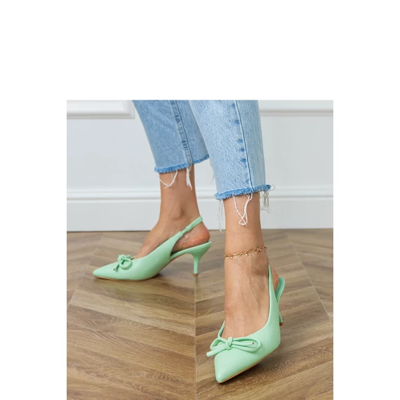 Magassarkú körömcipő model 214639 PRIMO