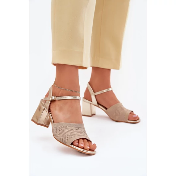 Magassarkú szandál model 214685 Step in style