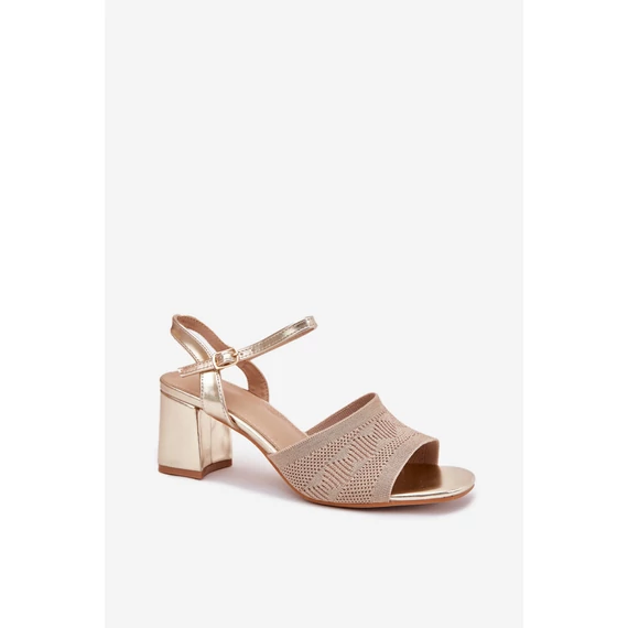 Magassarkú szandál model 214685 Step in style