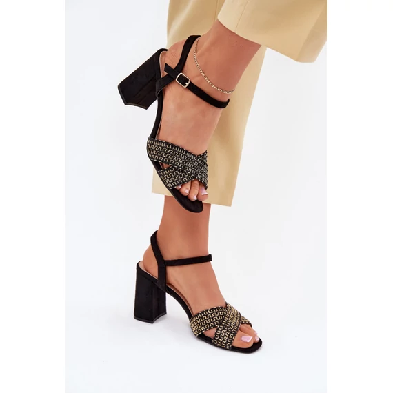Magassarkú szandál model 214687 Step in style
