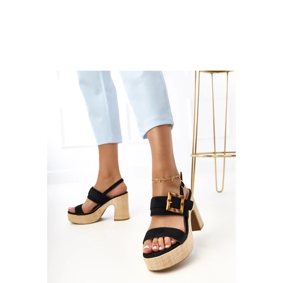 Magassarkú szandál model 215595 PRIMO