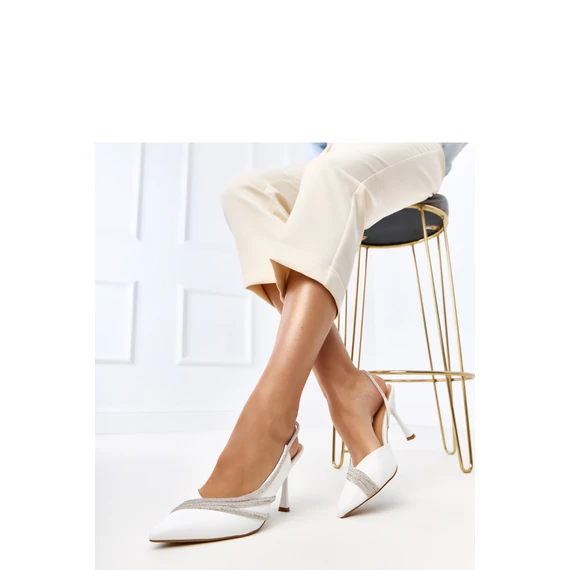 Magassarkú szandál model 215611 PRIMO