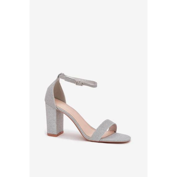 Magassarkú szandál model 215641 Step in style