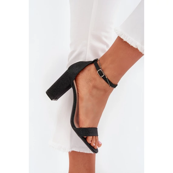 Magassarkú szandál model 215642 Step in style