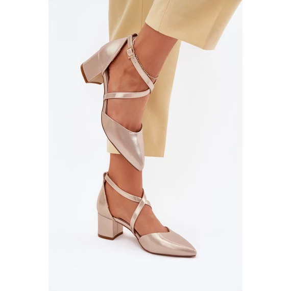 Magassárkú körömcipő model 215685 Step in style