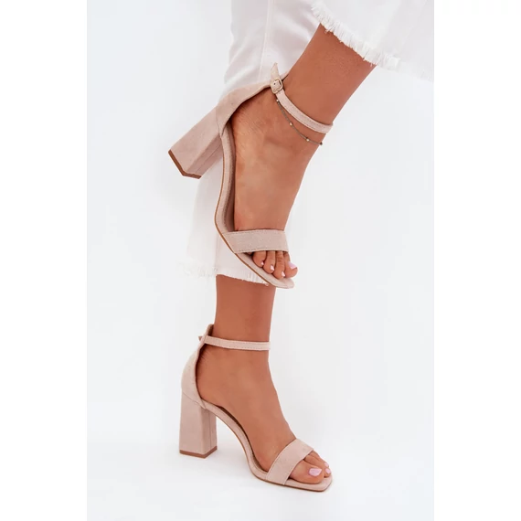 Magassarkú szandál model 215702 Step in style