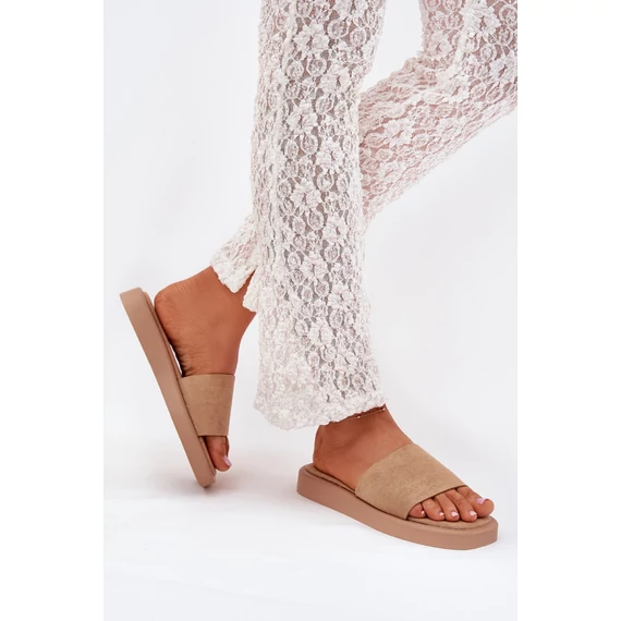 Papucs model 215737 Step in style