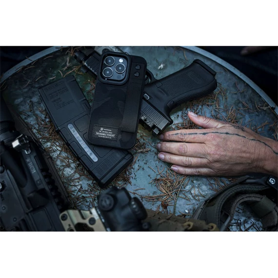 Tactical Camo Troop Apple iPhone 14 Plus tok, fekete