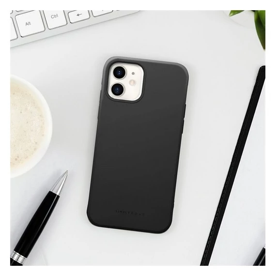 Roar Space iPhone 15 Plus szilikon tok, fekete