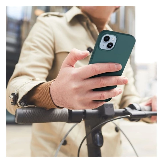 Matt Apple iPhone 16 Pro Max szilikon tok, sötétzöld